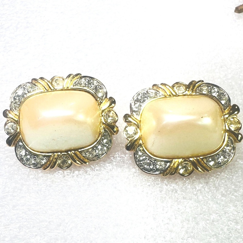 Vintage Richeileu Button Earrings 1" Post Faux Pearl Rhinestones Gold‎ Tone READ